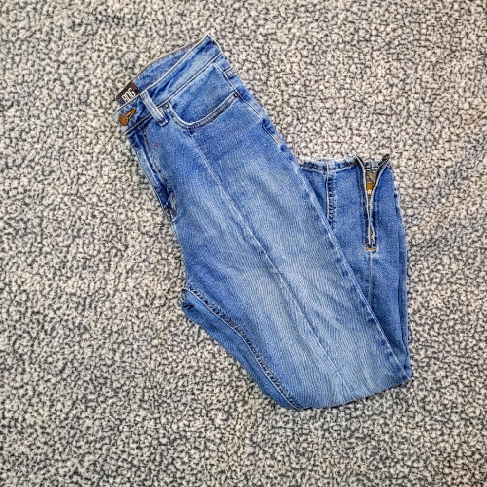 Urban Outfitters BDG High Rise Girlfriend Jeans
